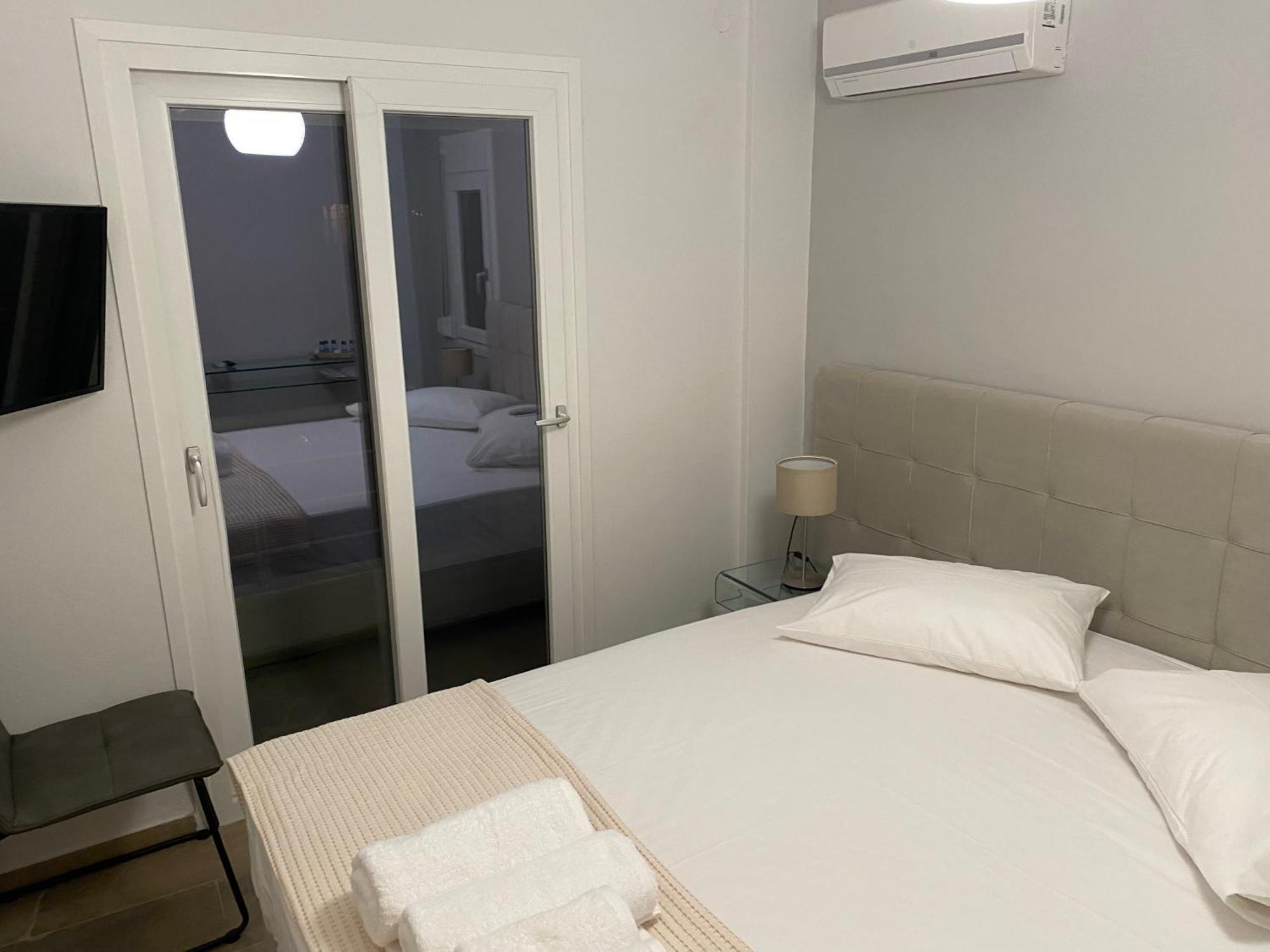 איה אנה Korelis Apartments מראה חיצוני תמונה